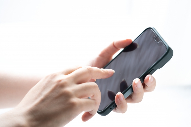 プロポーズプランナーに、LINEで問い合わせしている人