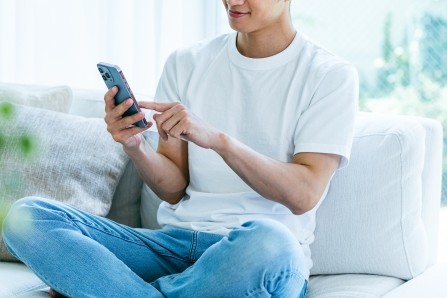 プロポーズプランナーと、LINEで打ち合わせしている人